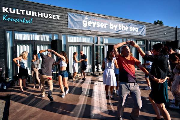 Sommerdans på Bryggen: Salsa Jam